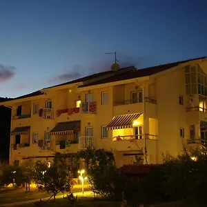 Zlatni Lav Martinscica (Cres)